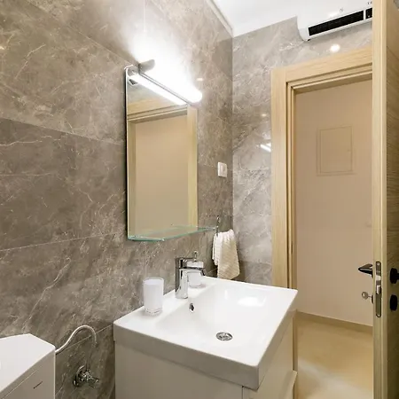 Near The Beach- Zen 2 Apartament *