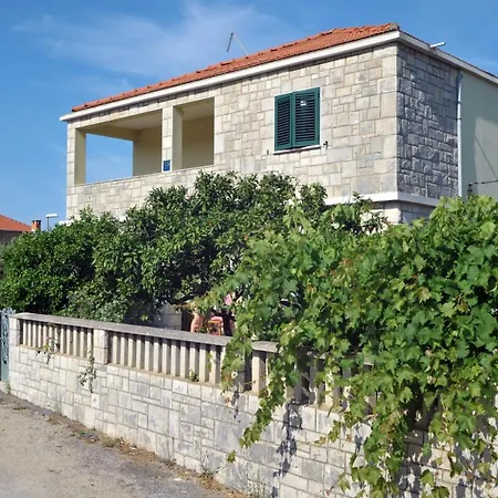 Near The Beach- Zen 2 Apartman