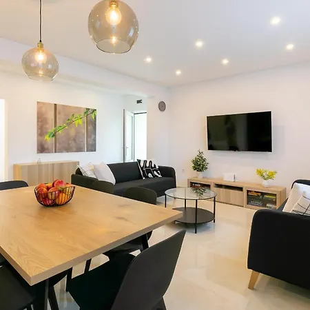 Near The Beach- Zen 2 Apartamento Brna