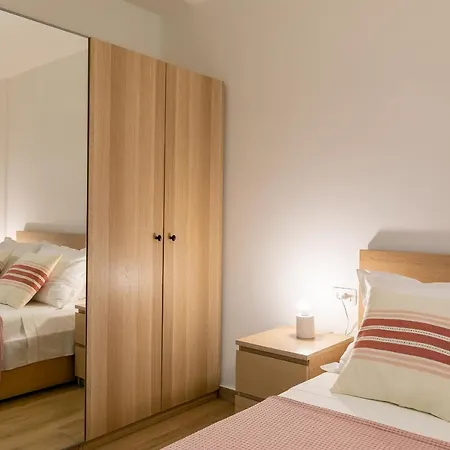 Near The Beach- Zen 2 * Brna