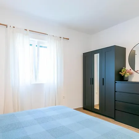 Near The Beach- Zen 2 *