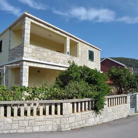 Near The Beach- Zen 2 Apartamento Brna